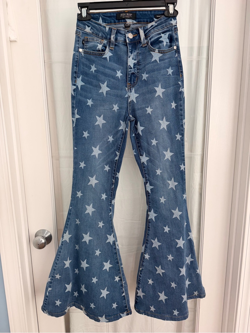 Judy Blue super flare hi-rise star print denim jeans size 1/25 hemmed - Picture 5 of 6